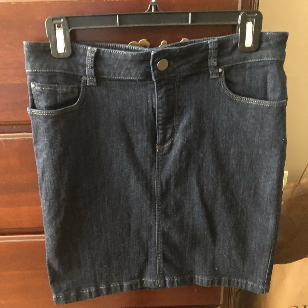Ann Taylor Denim Mini - Picture 1 of 3